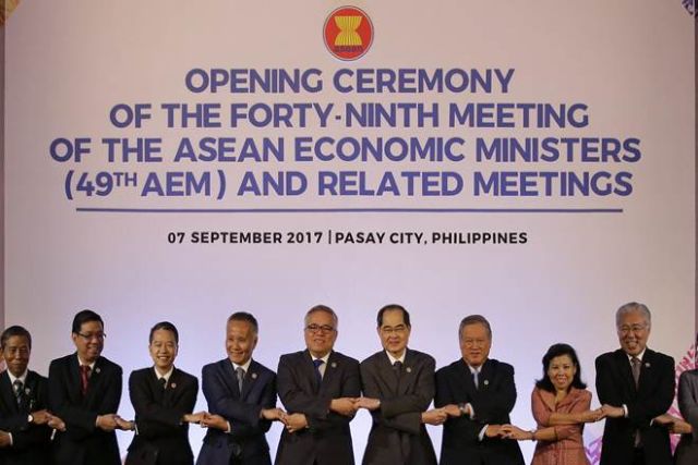 ASEAN Economic Ministers meet begins in Manila
