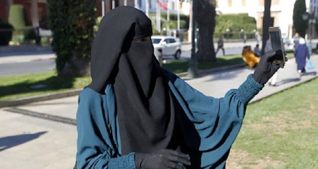 Burqa woman, Muslim Woman, Niqab