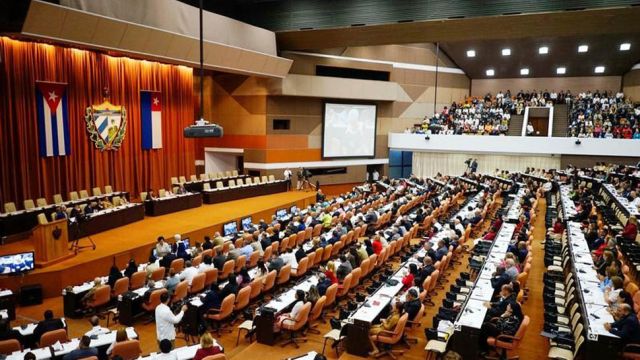 Cuba holds parliament meeting to discuss constitutional reform