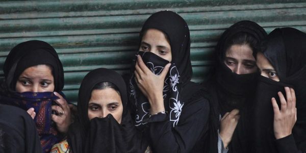Muslim-women-Indian-muslim-Burqa-niqab-hijab-divorce-talaq.jpg