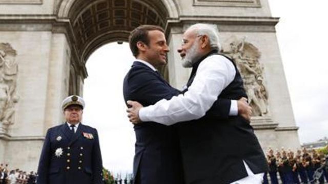 Prime-Minister-Narendra-Modi-with-French-President-Emmanuel-Macron-at-the-Arc-de-Triomphe-Paris-June-3-2017..jpg