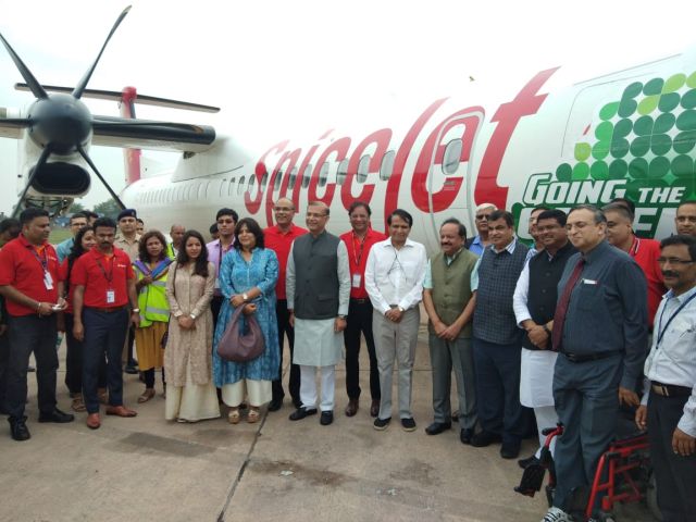 SpiceJet operates India’s first flight partially powered by bio-fuel