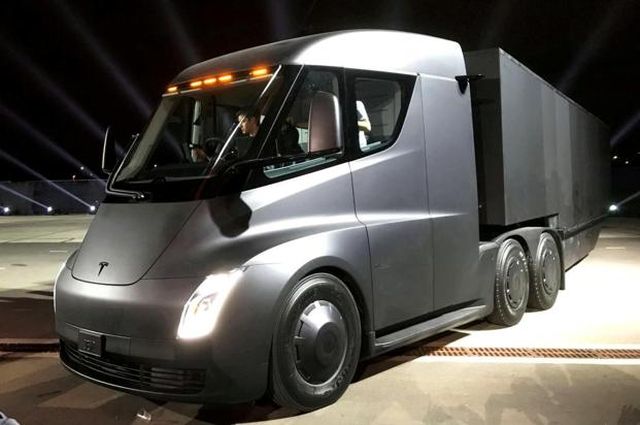 Tesla electric trucks