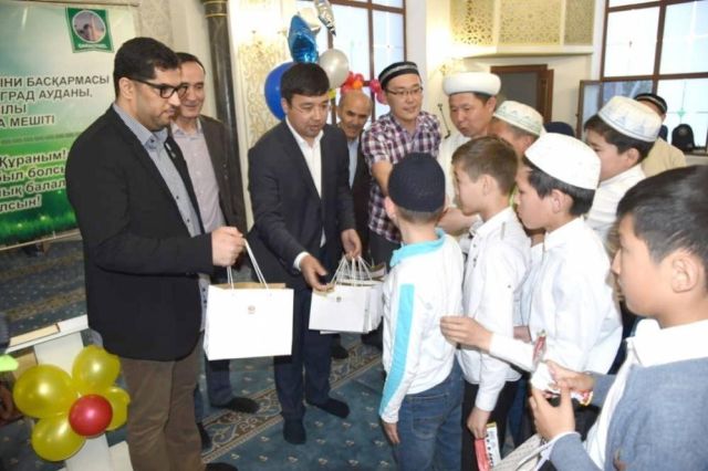 UAE-Embassy-in-Astana-oversees-Eid-clothing-project-and-Zakat-Al-Fitr.jpg