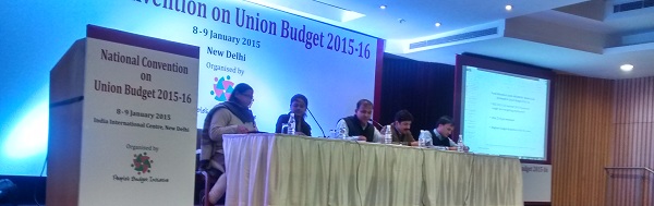 Ravi Duggal of Washington-based International Budget Partnership making a point while chairing a session of Health as panellists Abhay Shukla (SATHI, Maharashtra) and Devkant Tripathi (Sanket, Madhya Pradesh) look on
