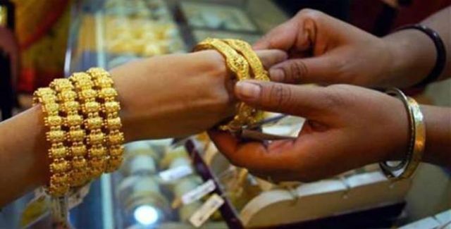 gold-shops-gold-jewellery.jpg