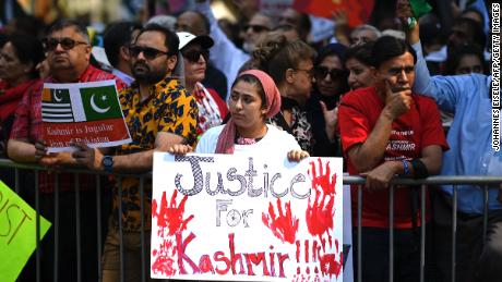 Thousands Protest Against Modi Over Kashmir Outside UN Headquarters In New York