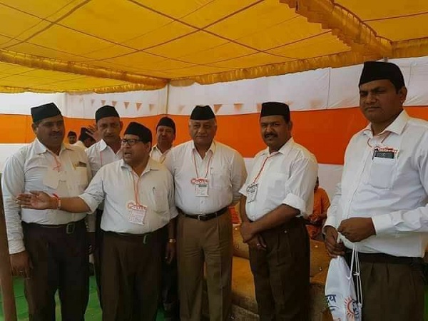 General Vijay Kumar Singh, Minister of State - Ministry of External Affairs, Government of India in RSS Uniform 