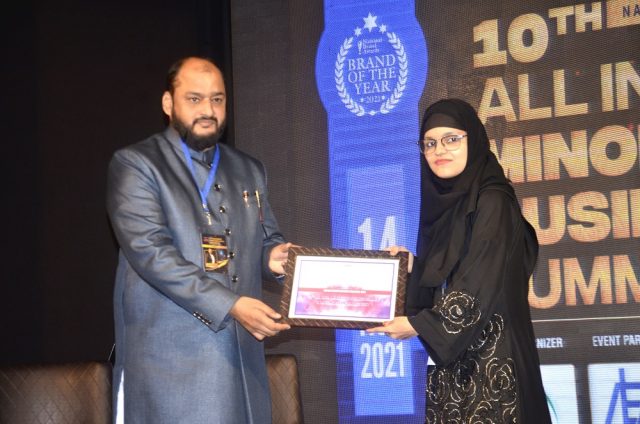 Heena Shaikh, Abacus Scholars, Kolkata receiving certificate from Danish Reyaz. Photo: Maeeshat