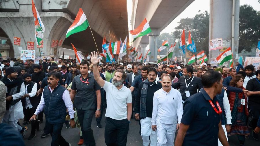 Cong writes to Shah, alleges Delhi Police failed to provide appropriate  security to Rahul - Maeeshat